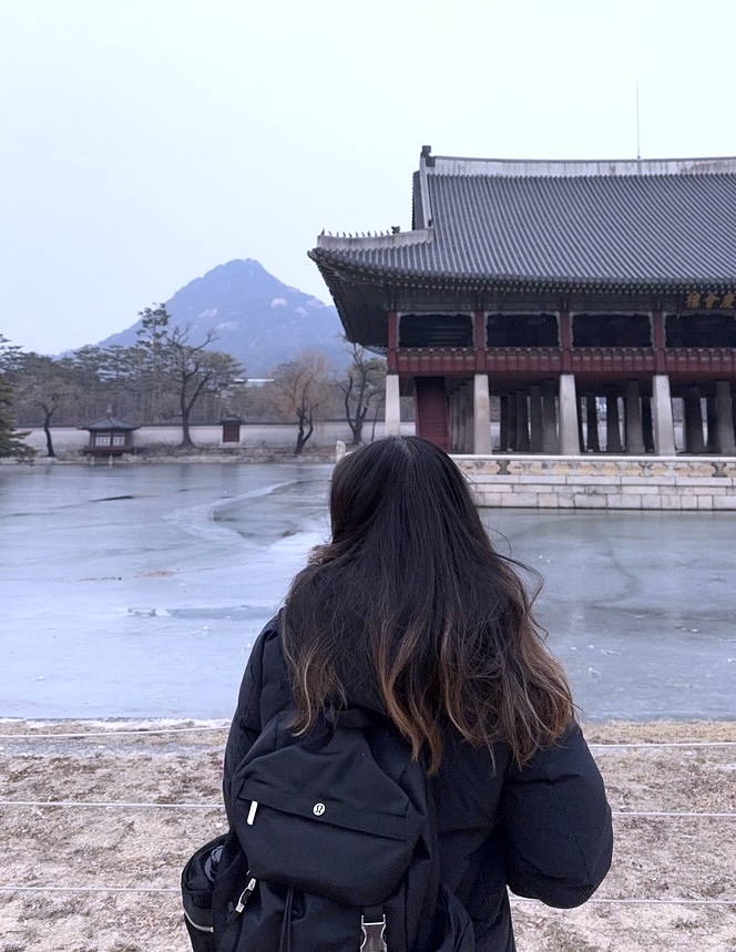 Lorna in Gyeongbokgung Palace, Seoul, South Korea during winter 2025.